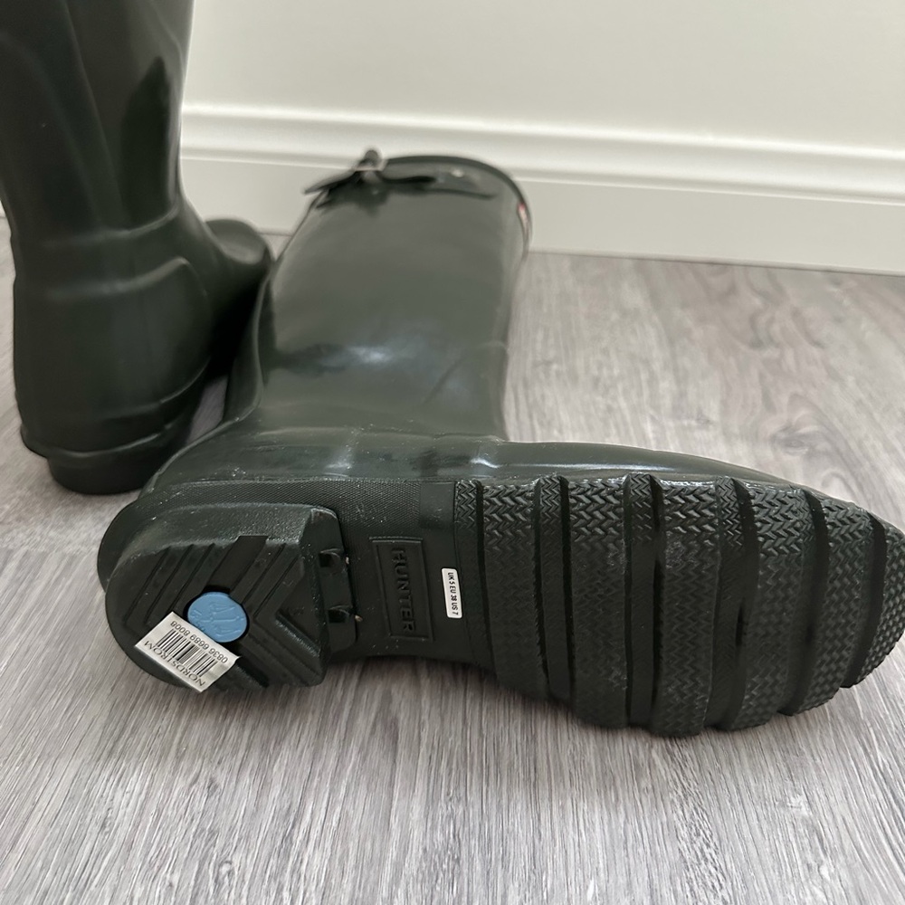 Hunter Tall Rain Boots, 7, Olive Green - Picture 4 of 5